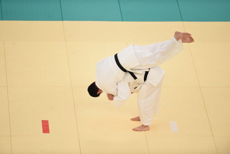 体坛：韩国U22主帅国内不乏质疑声，熊猫杯大轮换旨在练兵